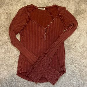 FREE PEOPLE - Maroon long sleeve shirt! #freepeople